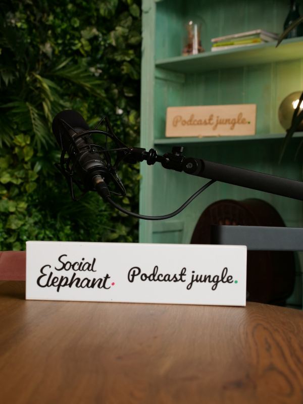 Neem je eigen podcast op bij Social Elephant