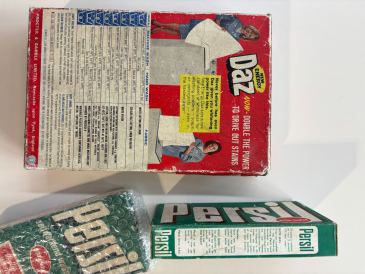 Retro collectorsitem: Ongeopende Daz en Persil uit de jaren ’50 en ’60